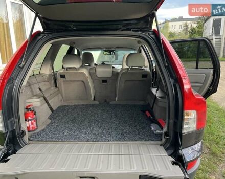 Черный Вольво ХС90, объемом двигателя 2.4 л и пробегом 320 тыс. км за 10500 $, фото 9 на Automoto.ua