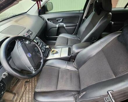 Черный Вольво ХС90, объемом двигателя 2.4 л и пробегом 300 тыс. км за 12000 $, фото 11 на Automoto.ua