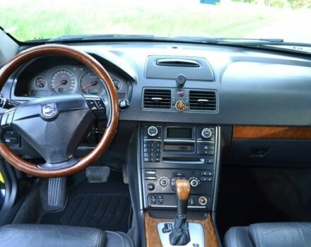 Чорний Вольво ХС90, об'ємом двигуна 2.4 л та пробігом 230 тис. км за 3302 $, фото 6 на Automoto.ua