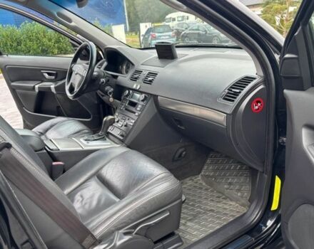 Черный Вольво ХС90, объемом двигателя 2.4 л и пробегом 246 тыс. км за 3650 $, фото 5 на Automoto.ua