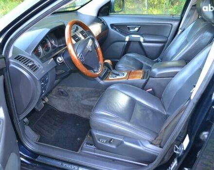 Чорний Вольво ХС90, об'ємом двигуна 2.4 л та пробігом 230 тис. км за 3302 $, фото 9 на Automoto.ua