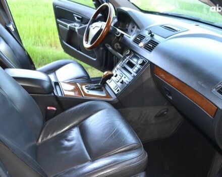 Чорний Вольво ХС90, об'ємом двигуна 2.4 л та пробігом 230 тис. км за 3302 $, фото 7 на Automoto.ua