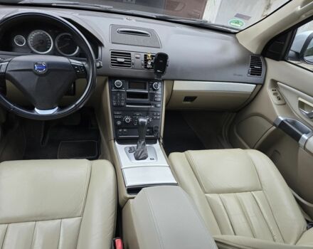 Черный Вольво ХС90, объемом двигателя 2.4 л и пробегом 240 тыс. км за 3400 $, фото 6 на Automoto.ua