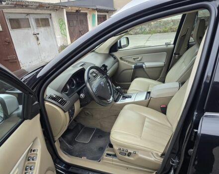 Черный Вольво ХС90, объемом двигателя 2.4 л и пробегом 240 тыс. км за 3400 $, фото 5 на Automoto.ua