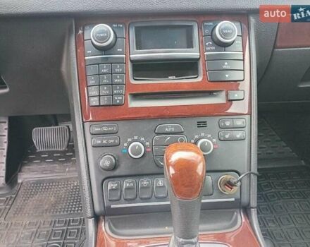 Чорний Вольво ХС90, об'ємом двигуна 2.4 л та пробігом 220 тис. км за 17990 $, фото 24 на Automoto.ua