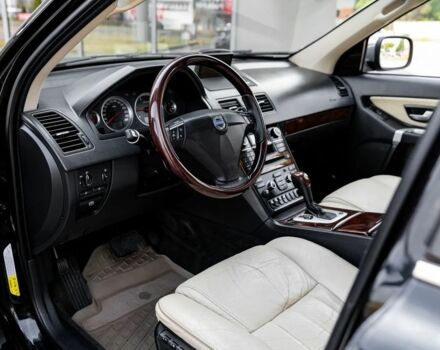 Черный Вольво ХС90, объемом двигателя 2.4 л и пробегом 245 тыс. км за 3850 $, фото 4 на Automoto.ua