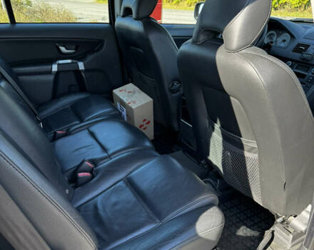 Черный Вольво ХС90, объемом двигателя 2.52 л и пробегом 210 тыс. км за 11500 $, фото 6 на Automoto.ua