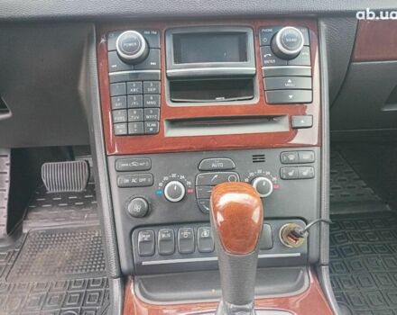 Чорний Вольво ХС90, об'ємом двигуна 2.4 л та пробігом 220 тис. км за 17990 $, фото 24 на Automoto.ua