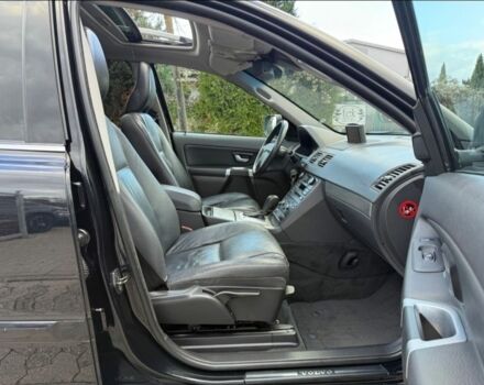 Черный Вольво ХС90, объемом двигателя 2.4 л и пробегом 270 тыс. км за 3100 $, фото 9 на Automoto.ua