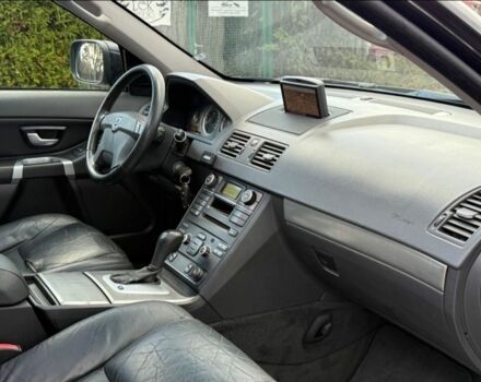 Черный Вольво ХС90, объемом двигателя 2.4 л и пробегом 270 тыс. км за 3100 $, фото 8 на Automoto.ua