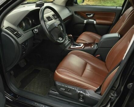 Черный Вольво ХС90, объемом двигателя 2.4 л и пробегом 262 тыс. км за 4400 $, фото 6 на Automoto.ua