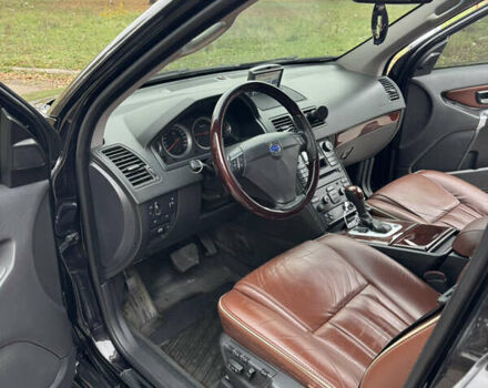 Черный Вольво ХС90, объемом двигателя 2.4 л и пробегом 152 тыс. км за 20500 $, фото 7 на Automoto.ua