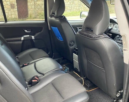 Черный Вольво ХС90, объемом двигателя 2.4 л и пробегом 235 тыс. км за 16500 $, фото 6 на Automoto.ua