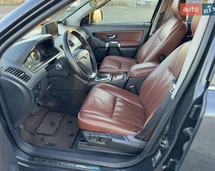 Черный Вольво ХС90, объемом двигателя 2.4 л и пробегом 223 тыс. км за 16399 $, фото 13 на Automoto.ua