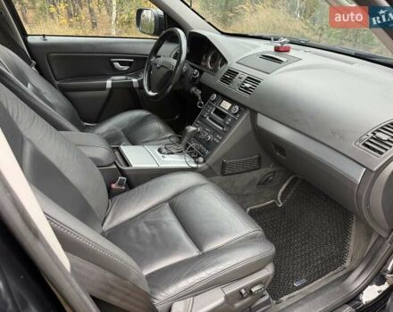 Чорний Вольво ХС90, об'ємом двигуна 2.4 л та пробігом 237 тис. км за 18300 $, фото 15 на Automoto.ua
