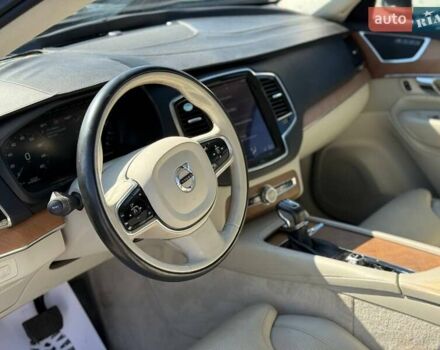 Черный Вольво ХС90, объемом двигателя 2 л и пробегом 195 тыс. км за 21200 $, фото 3 на Automoto.ua