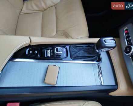 Чорний Вольво ХС90, об'ємом двигуна 2 л та пробігом 261 тис. км за 29300 $, фото 15 на Automoto.ua