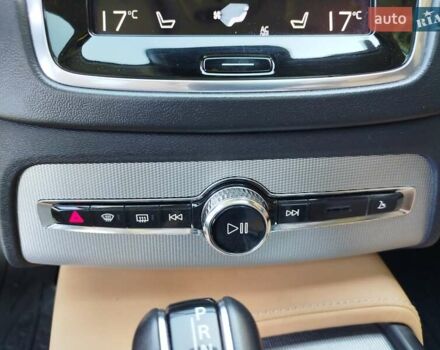 Чорний Вольво ХС90, об'ємом двигуна 2 л та пробігом 261 тис. км за 29300 $, фото 22 на Automoto.ua