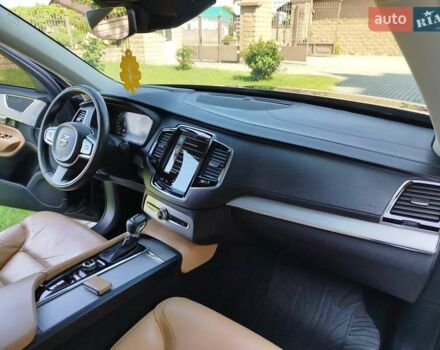 Чорний Вольво ХС90, об'ємом двигуна 2 л та пробігом 261 тис. км за 29300 $, фото 17 на Automoto.ua