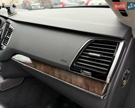 Черный Вольво ХС90, объемом двигателя 2 л и пробегом 167 тыс. км за 29500 $, фото 57 на Automoto.ua