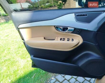 Чорний Вольво ХС90, об'ємом двигуна 2 л та пробігом 261 тис. км за 29300 $, фото 21 на Automoto.ua