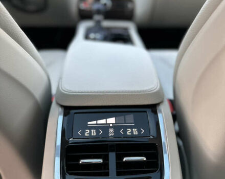 Чорний Вольво ХС90, об'ємом двигуна 2 л та пробігом 131 тис. км за 33900 $, фото 35 на Automoto.ua