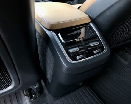 Черный Вольво ХС90, объемом двигателя 2 л и пробегом 140 тыс. км за 29000 $, фото 10 на Automoto.ua