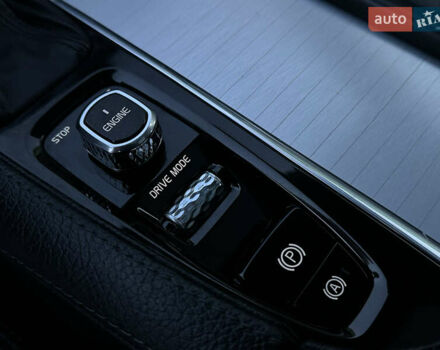 Вольво ХС90 2016 у Дрогобичі на Automoto.ua Чорний Вольво ХС90, об'ємом двигуна 2 л та пробігом 247 тис. км за 21900 $, фото 35 на Automoto.ua
