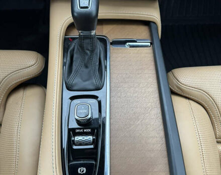 Чорний Вольво ХС90, об'ємом двигуна 1.97 л та пробігом 202 тис. км за 25499 $, фото 41 на Automoto.ua