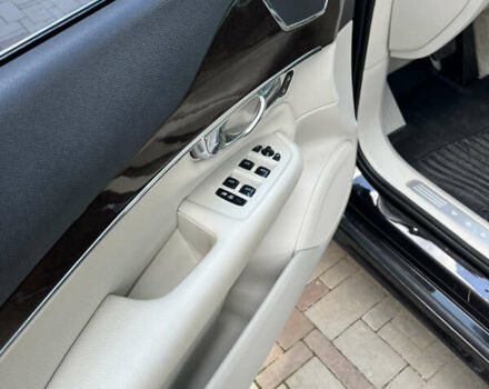 Чорний Вольво ХС90, об'ємом двигуна 1.97 л та пробігом 290 тис. км за 23500 $, фото 14 на Automoto.ua