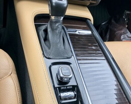 Черный Вольво ХС90, объемом двигателя 2 л и пробегом 140 тыс. км за 29000 $, фото 7 на Automoto.ua