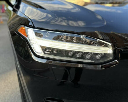 Чорний Вольво ХС90, об'ємом двигуна 2 л та пробігом 131 тис. км за 33900 $, фото 54 на Automoto.ua