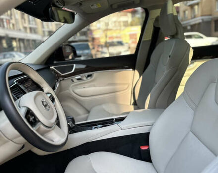 Чорний Вольво ХС90, об'ємом двигуна 2 л та пробігом 131 тис. км за 33900 $, фото 25 на Automoto.ua