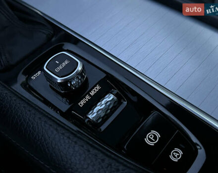 Вольво ХС90 2016 у Дрогобичі на Automoto.ua Чорний Вольво ХС90, об'ємом двигуна 2 л та пробігом 247 тис. км за 21900 $, фото 36 на Automoto.ua