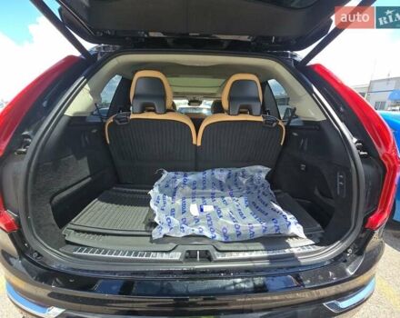 Чорний Вольво ХС90, об'ємом двигуна 1.97 л та пробігом 132 тис. км за 22700 $, фото 16 на Automoto.ua