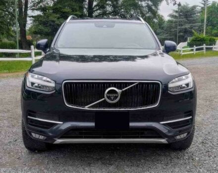 Черный Вольво ХС90, объемом двигателя 2 л и пробегом 50 тыс. км за 12000 $, фото 1 на Automoto.ua