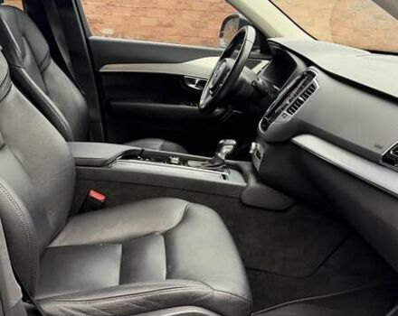 Чорний Вольво ХС90, об'ємом двигуна 2 л та пробігом 290 тис. км за 18500 $, фото 24 на Automoto.ua