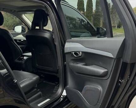 Чорний Вольво ХС90, об'ємом двигуна 2 л та пробігом 290 тис. км за 18500 $, фото 25 на Automoto.ua