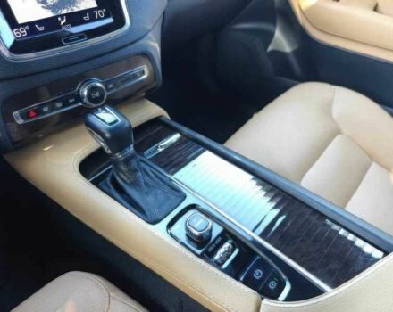 Черный Вольво ХС90, объемом двигателя 2 л и пробегом 99 тыс. км за 4000 $, фото 4 на Automoto.ua