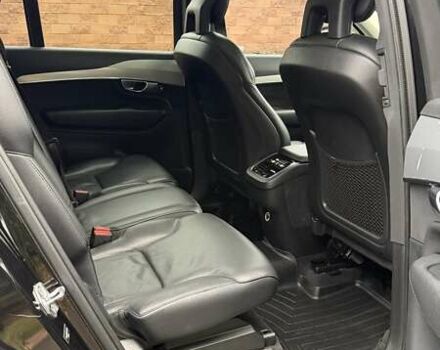 Чорний Вольво ХС90, об'ємом двигуна 2 л та пробігом 290 тис. км за 18500 $, фото 26 на Automoto.ua