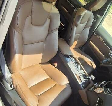 Чорний Вольво ХС90, об'ємом двигуна 1.97 л та пробігом 188 тис. км за 32600 $, фото 7 на Automoto.ua