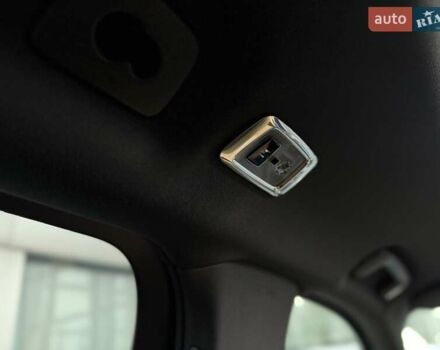 Чорний Вольво ХС90, об'ємом двигуна 1.97 л та пробігом 146 тис. км за 47990 $, фото 72 на Automoto.ua