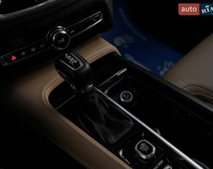 Чорний Вольво ХС90, об'ємом двигуна 1.97 л та пробігом 146 тис. км за 47990 $, фото 45 на Automoto.ua