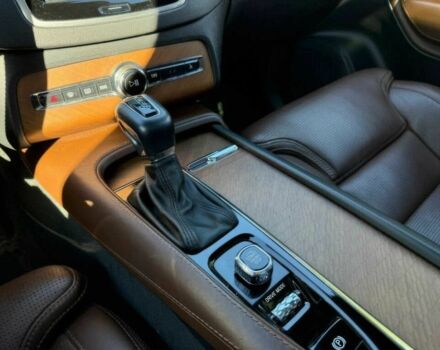 Черный Вольво ХС90, объемом двигателя 2.5 л и пробегом 41 тыс. км за 8825 $, фото 12 на Automoto.ua