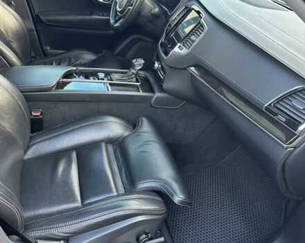 Чорний Вольво ХС90, об'ємом двигуна 2 л та пробігом 142 тис. км за 41000 $, фото 31 на Automoto.ua