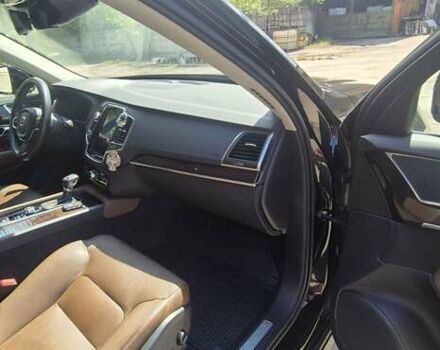 Чорний Вольво ХС90, об'ємом двигуна 1.97 л та пробігом 188 тис. км за 32600 $, фото 8 на Automoto.ua