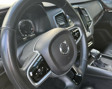 Чорний Вольво ХС90, об'ємом двигуна 2 л та пробігом 142 тис. км за 41000 $, фото 22 на Automoto.ua