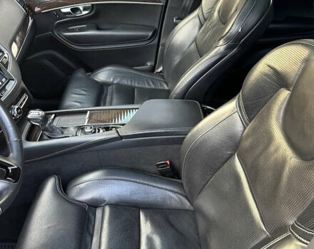 Чорний Вольво ХС90, об'ємом двигуна 2 л та пробігом 142 тис. км за 41000 $, фото 21 на Automoto.ua