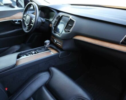 Черный Вольво ХС90, объемом двигателя 2 л и пробегом 34 тыс. км за 7500 $, фото 4 на Automoto.ua