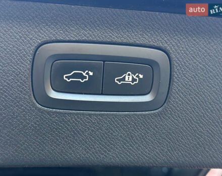 Черный Вольво ХС90, объемом двигателя 2 л и пробегом 261 тыс. км за 27000 $, фото 53 на Automoto.ua